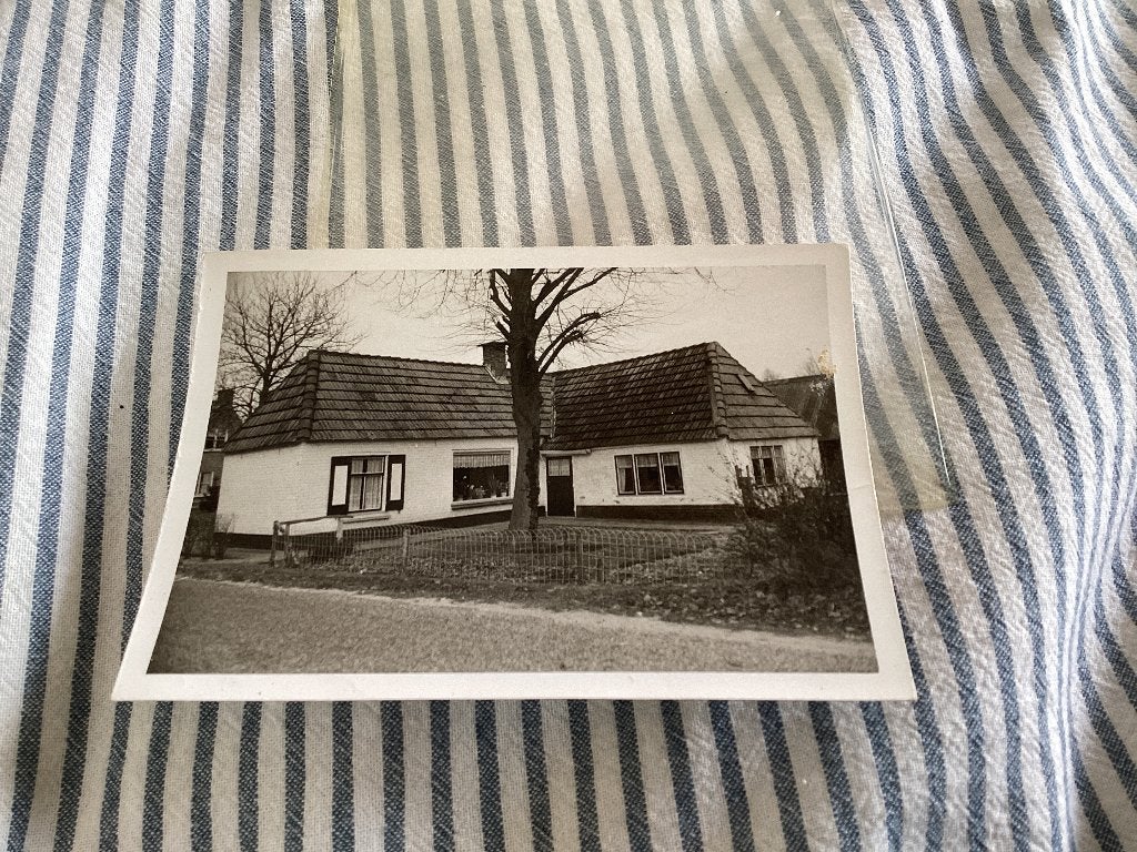 Foto vierschotenweg ‘t Loo Oldebroek gezocht fam van Hoorn!!, Ophalen of Verzenden, Voor 1940, Gebruikt, Overige onderwerpen