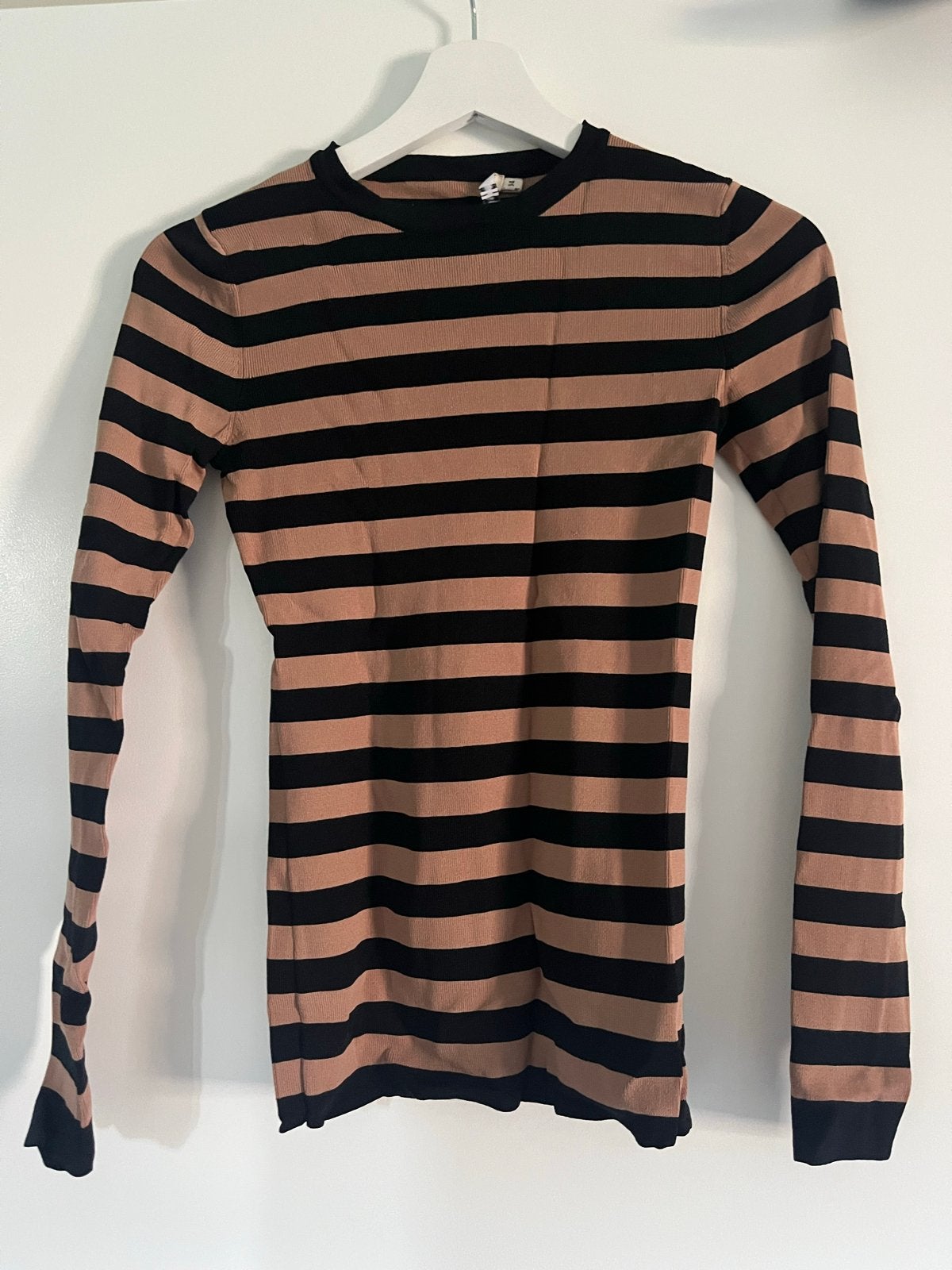 Nikkie gestreepte trui maat 34 (XS), Ophalen of Verzenden, Zo goed als nieuw, Maat 34 (XS) of kleiner, Zwart