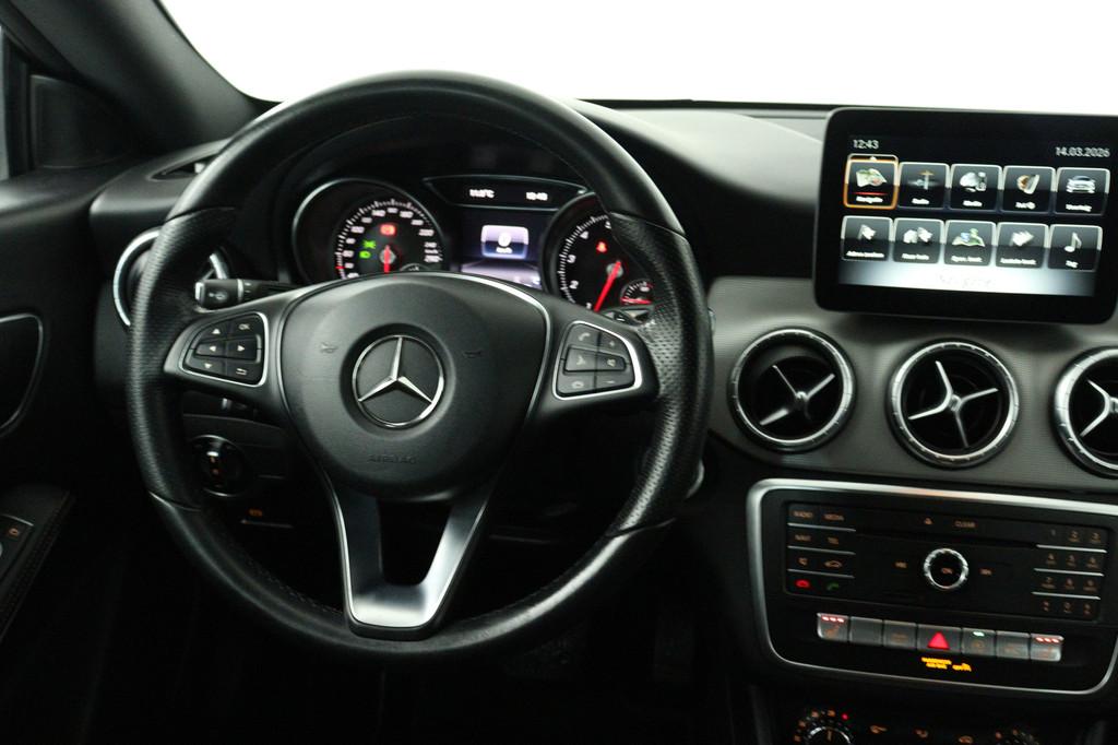 Mercedes-Benz CLA-klasse Shooting Brake 180 Business Solutio, CLA, 730 kg, Gebruikt, 4 cilinders