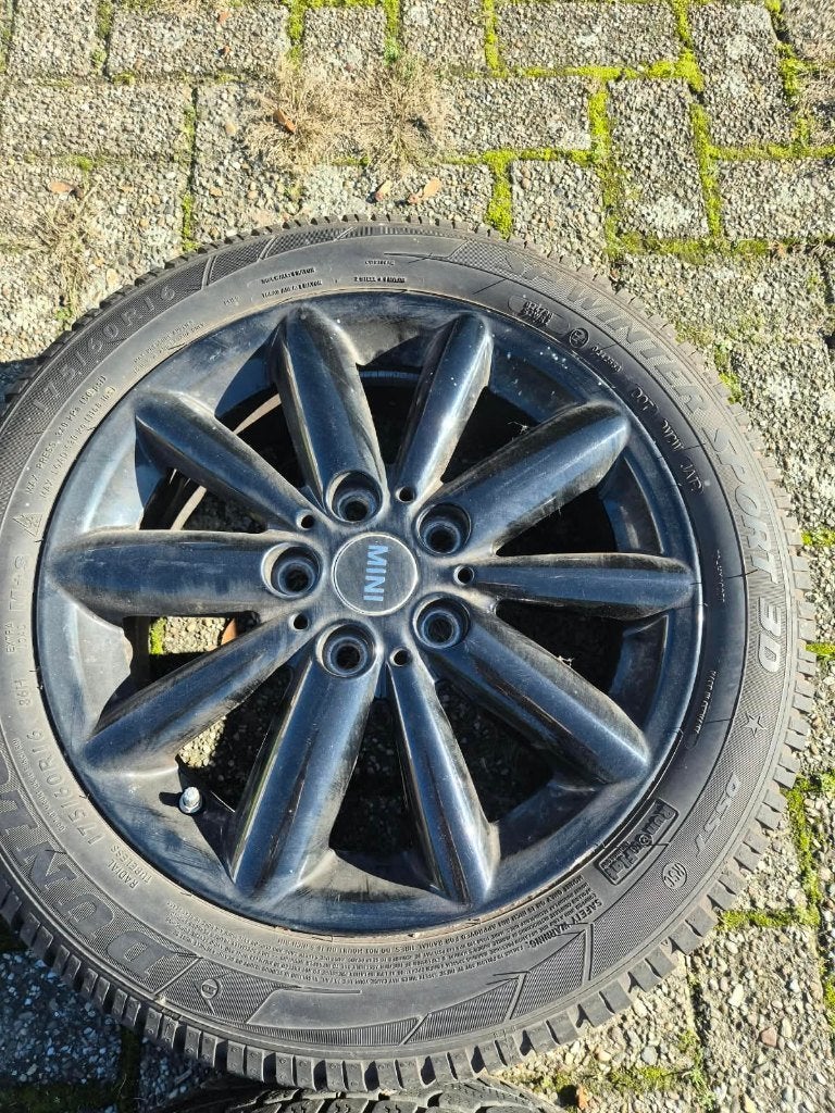 Originele MINI 16 inch winterset Dunlop Runflat 6 mm TMPS, Ophalen, Gebruikt, 16 inch, 175 mm