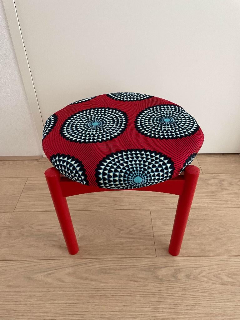 Rood krukje Afrikaanse stof, Ophalen, Gebruikt, Hout