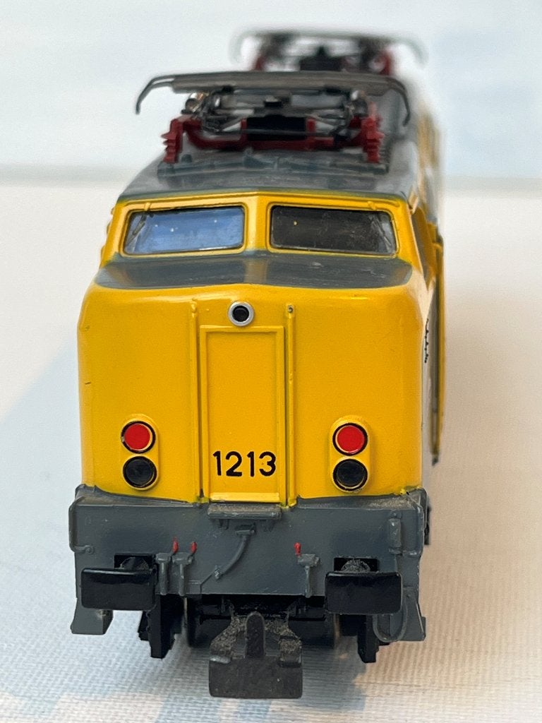 Marklin 3055  NS 1200 serie geel/grijs, Wisselstroom, Gebruikt, Locomotief, Analoog