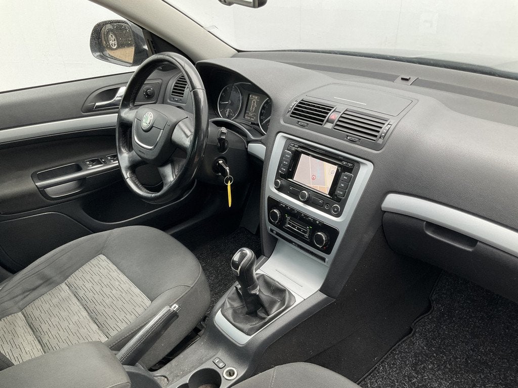 Skoda Octavia Combi 1.2 TSI Ambition Business Line Nav/Cruis, Voorwielaandrijving, Euro 5, Gebruikt, 4 cilinders