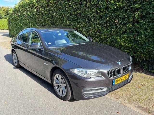BMW 5-Serie 528I X-drive 2014 Nieuwe distributieketting!, Auto's, Automaat, 15 km/l, Zwart, 4 cilinders