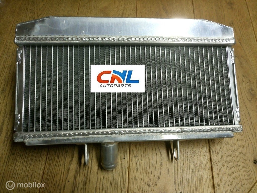Radiateur Suzuki GT750 GT 750 1972-1977 73 74 75 76, Motoren, Nieuw, Ophalen of Verzenden