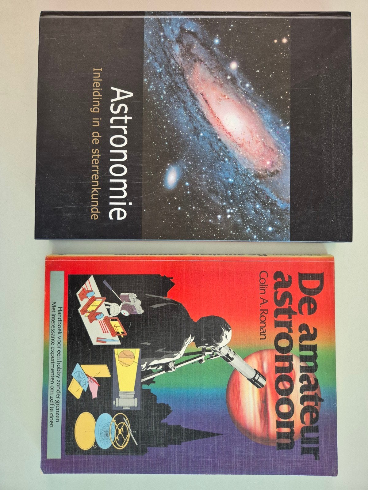 Astronomie  & De amateur astronoom, Ophalen, Zo goed als nieuw