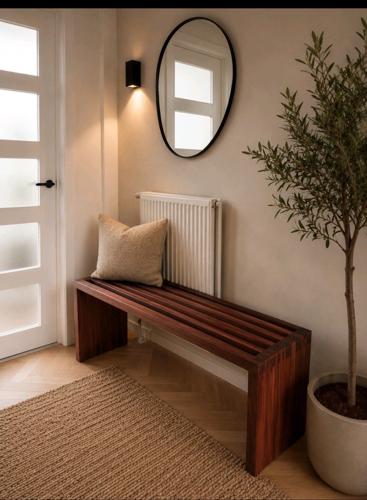 Massief houten bankje / halbankje / sidetable, Ophalen, Bruin, Modern, Strak, Zo goed als nieuw