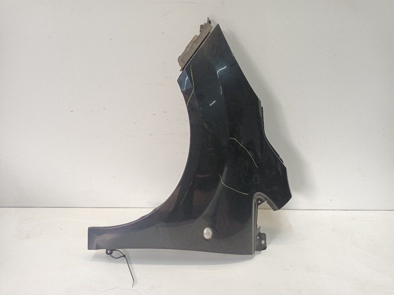 Voorscherm links Ford Ka, Onderdelen@venauto.nl, Van der Ven Autorecycling B.V., Gebruikt, Ettenseweg 76, 4706 PB Roosendaal, The Netherlands