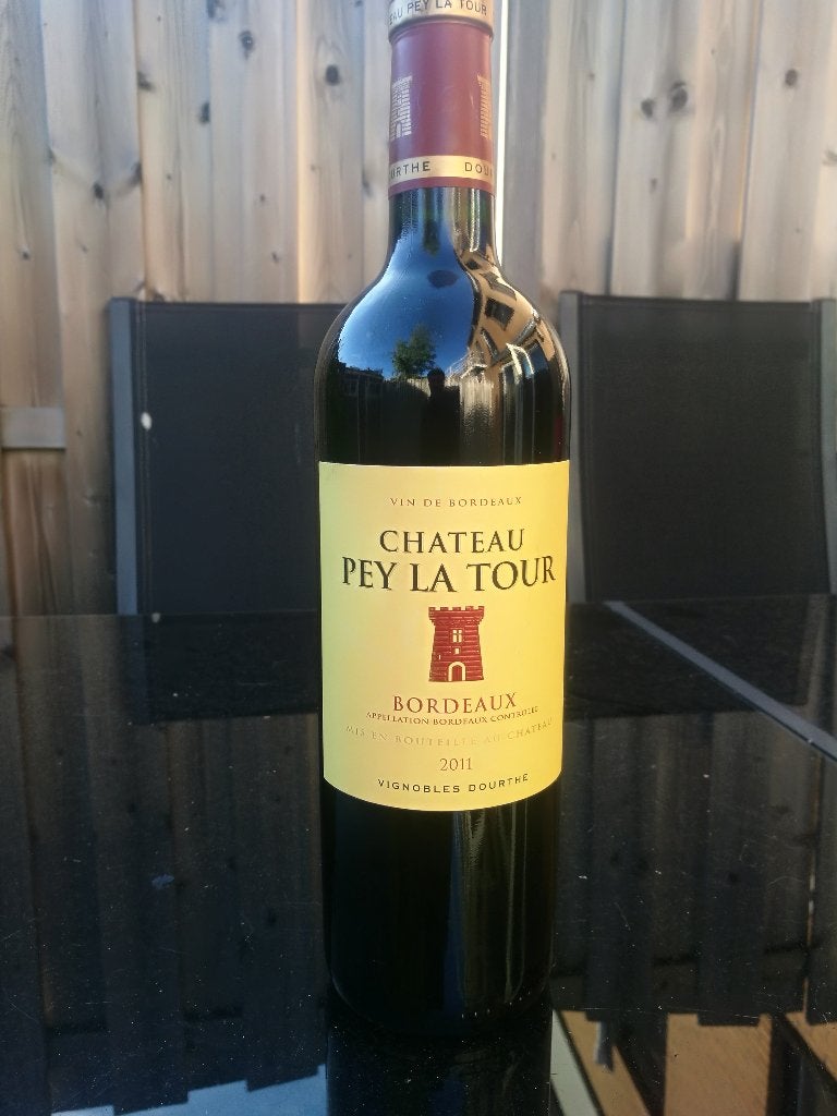 Chateau Pey la Tour 2011, Verzamelen, Frankrijk, Nieuw, Ophalen of Verzenden, Rode wijn
