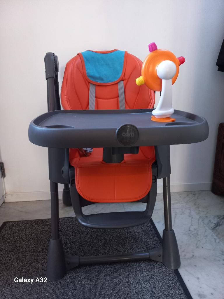CAM verstelbare kinderstoel, plat hoog laag en inklapbaar, Ophalen, Zo goed als nieuw, Inklapstoel, Gordel(s)
