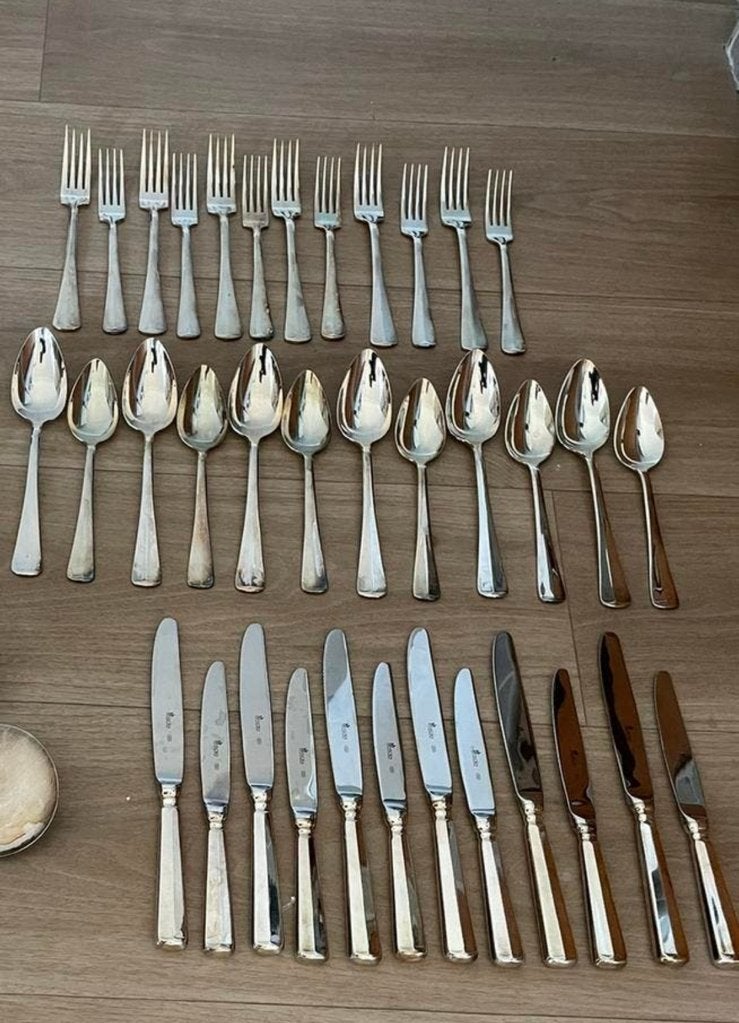 Verzilverd bestek 9 pers Haags lofje in nieuwstaat, Sola, Bestekset, Ophalen of Verzenden, Zo goed als nieuw