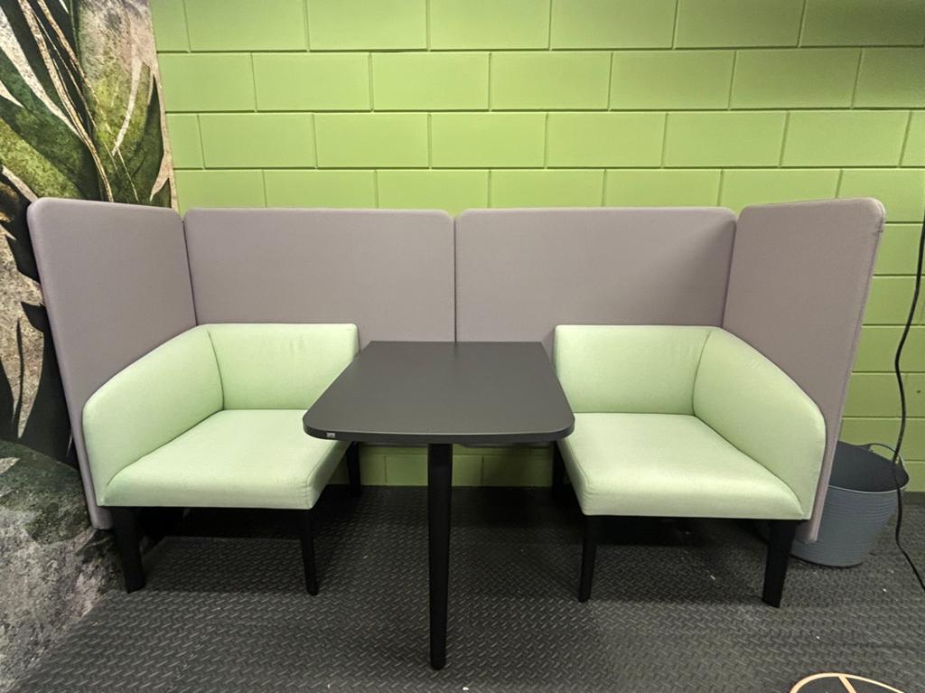 Prachtige luxe meeting booth!, Ophalen, Zo goed als nieuw