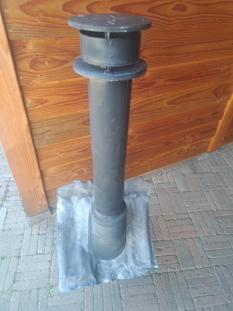 Dakdoorvoer / Dakventilatiepijp - Gebruikt 150, Doe-het-zelf en Verbouw, Dakpannen en Dakbedekking, Ophalen