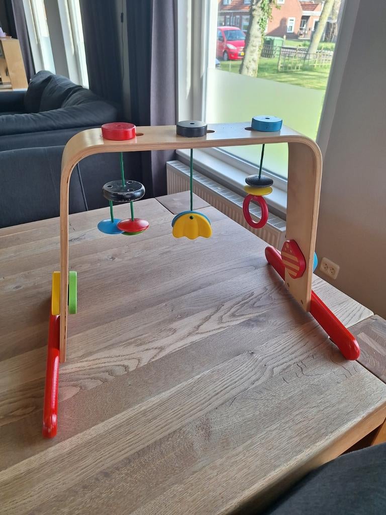 Houten babygym van IKEA, Kinderen en Baby's, Speelgoed | Babyspeelgoed, Gebruikt, Babygym, Ophalen