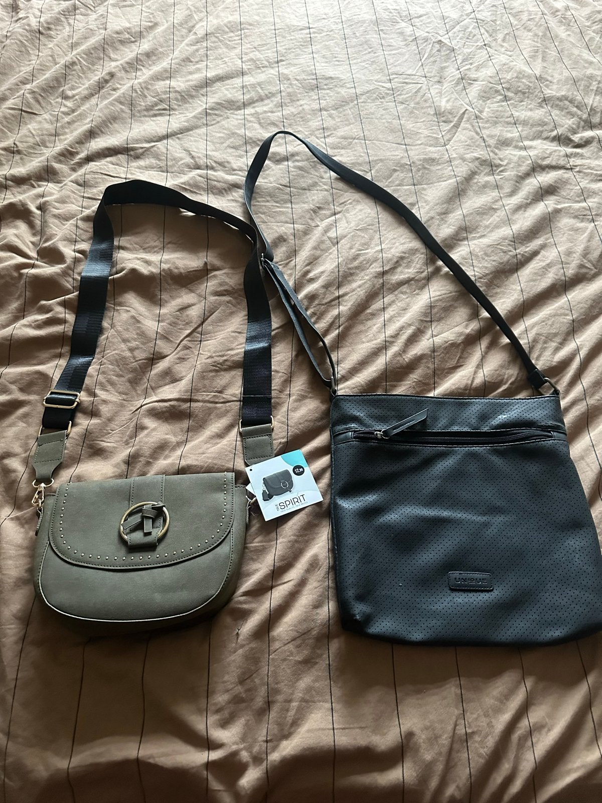 Set van 2 crossbody tassen: Nieuwe olijfgroene & gebruikte a, Ophalen of Verzenden, Zo goed als nieuw, Groen, Schoudertasje