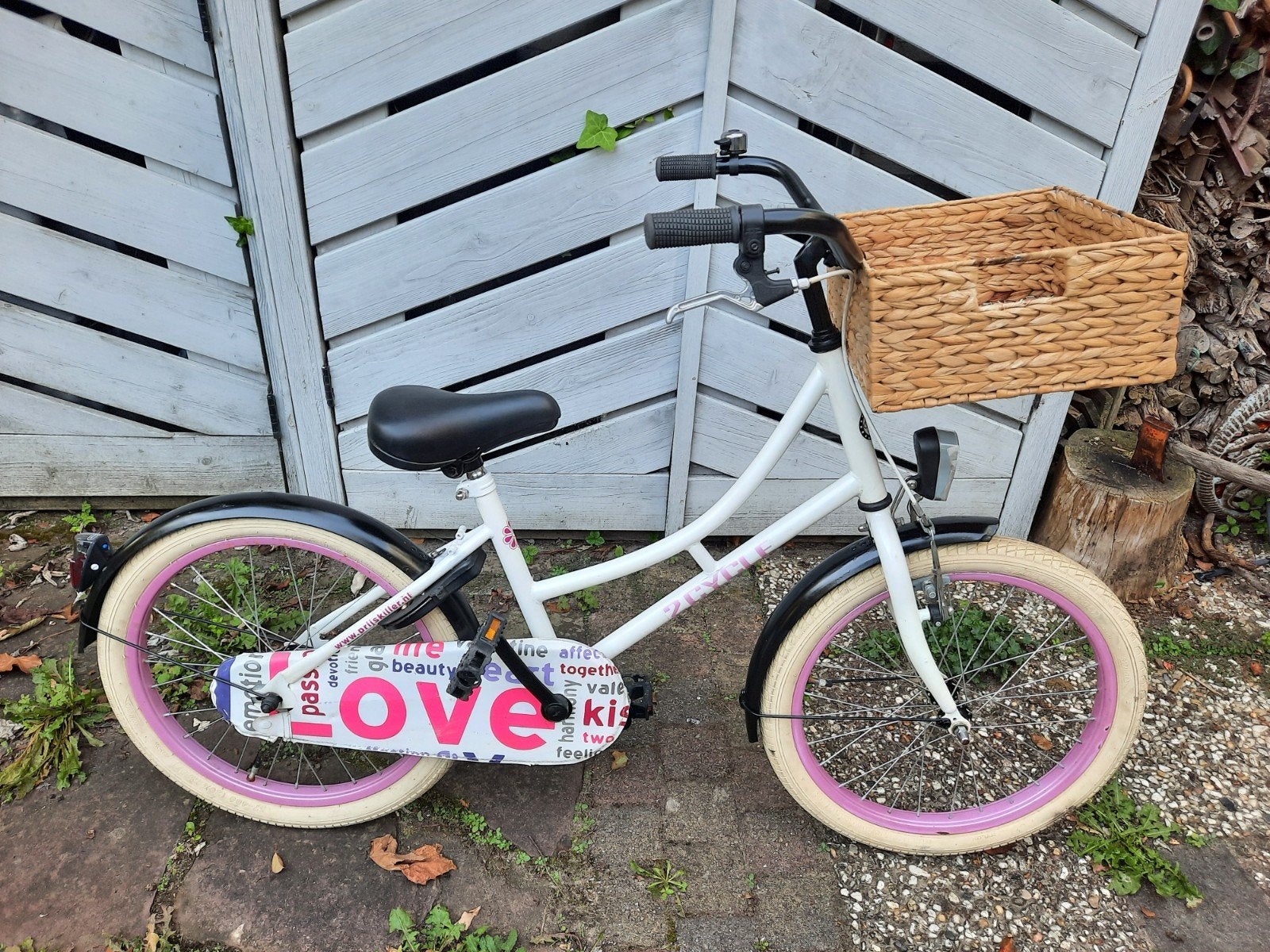 20 inch meisjesfiets met mandje (ZO GOED ALS NIEUW), Fietsen en Brommers, Ophalen, Terugtraprem, 20 inch, Handrem