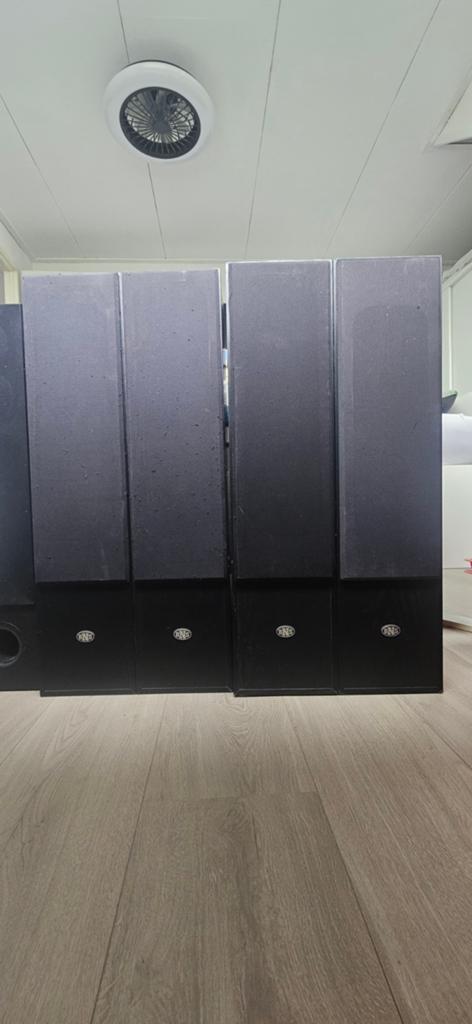 4 BNS Unlimited Zuilen: 2x Unlimited 3 & 2x Unlimited 70, Gebruikt, 120 watt of meer, Front, Rear of Stereo speakers, Ophalen