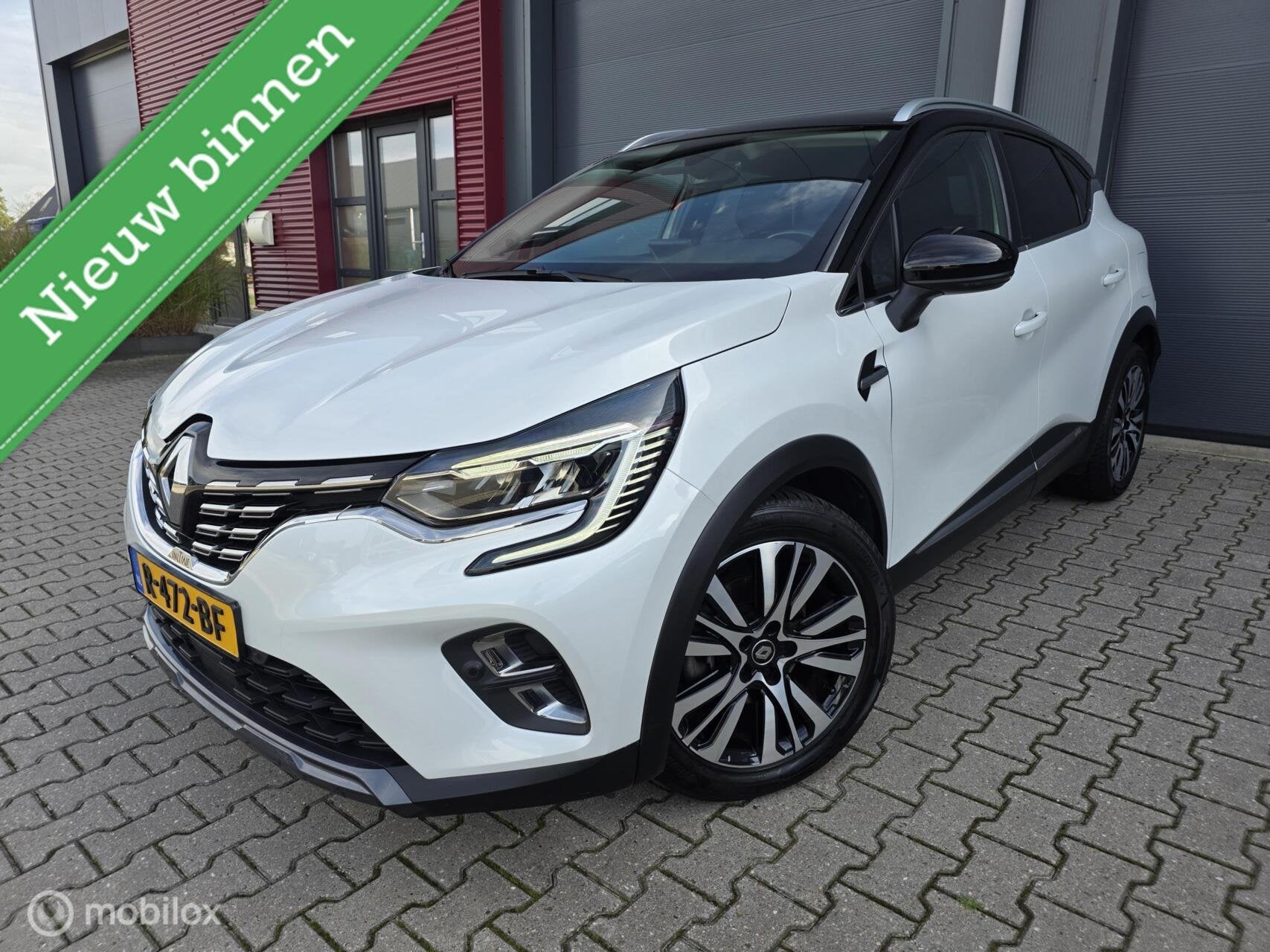 Renault Captur 1.6 E-Tech Plug-in Hybrid 160 Initiale Paris, Dealer onderhouden, 77 km/l, Gebruikt, 4 cilinders