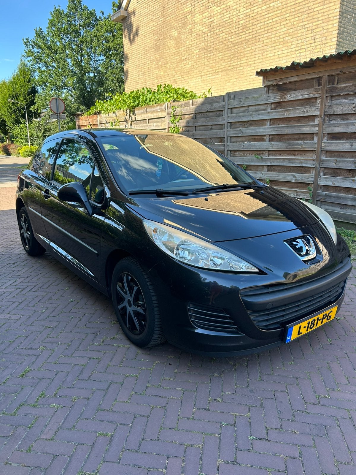 Peugeot 207 1.4 3DRS 2009 Zwart, Voorwielaandrijving, 1360 cc, 4 cilinders, Handgeschakeld