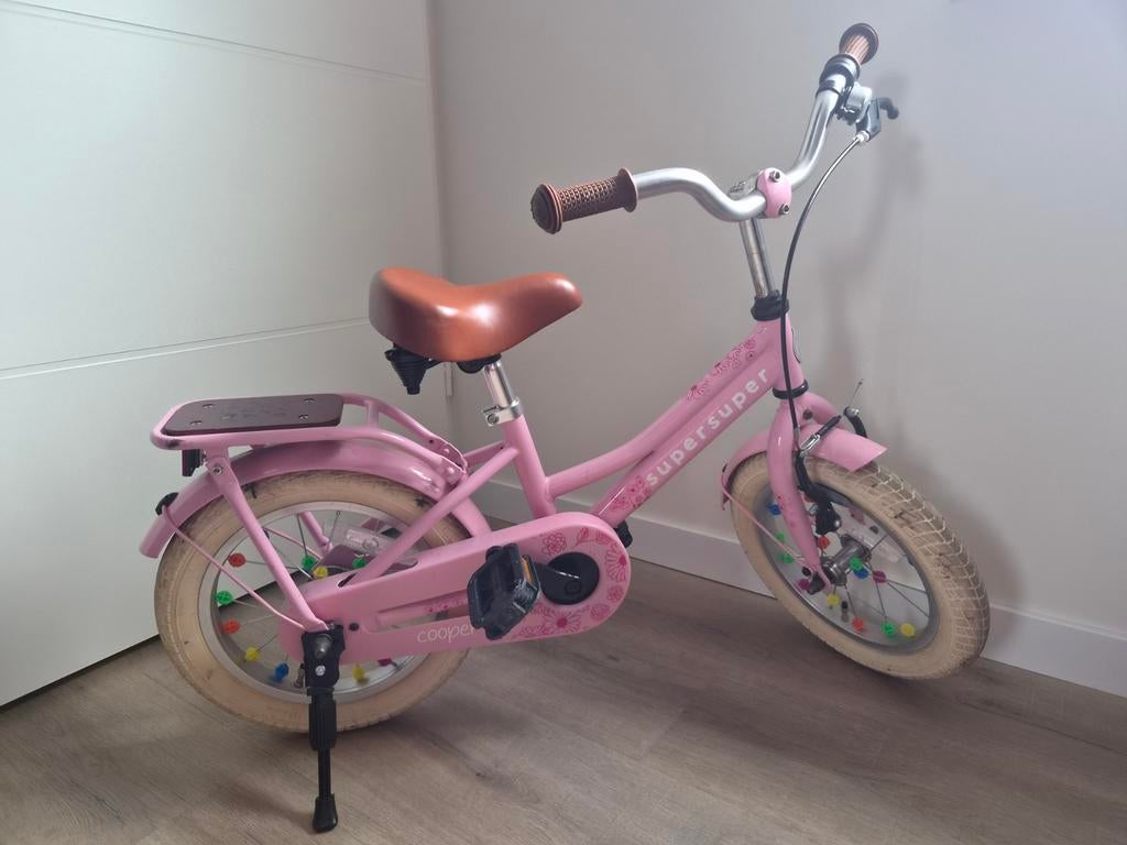 Roze kinderfiets SuperSuper Cooper 12 inch, Fietsen en Brommers, Fietsen | Kinderfietsjes, Ophalen, Gebruikt, Minder dan 16 inch