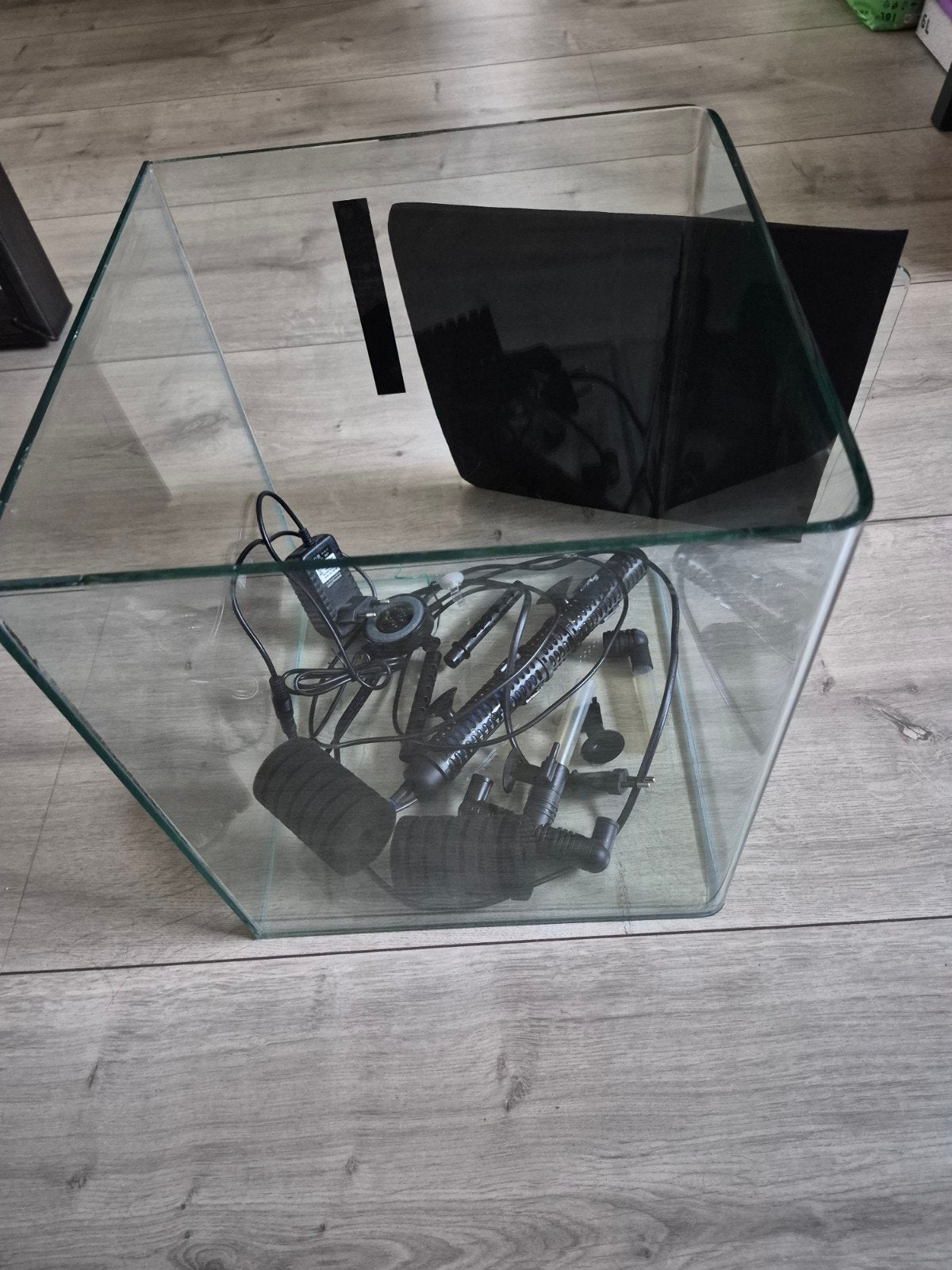 Nano cube, Ophalen, Zo goed als nieuw, Leeg aquarium