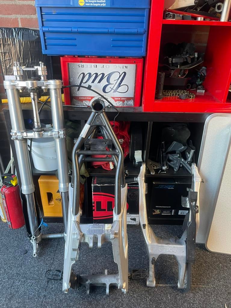 Aprilia SXV550 frame achterbrug voorvork, Ophalen