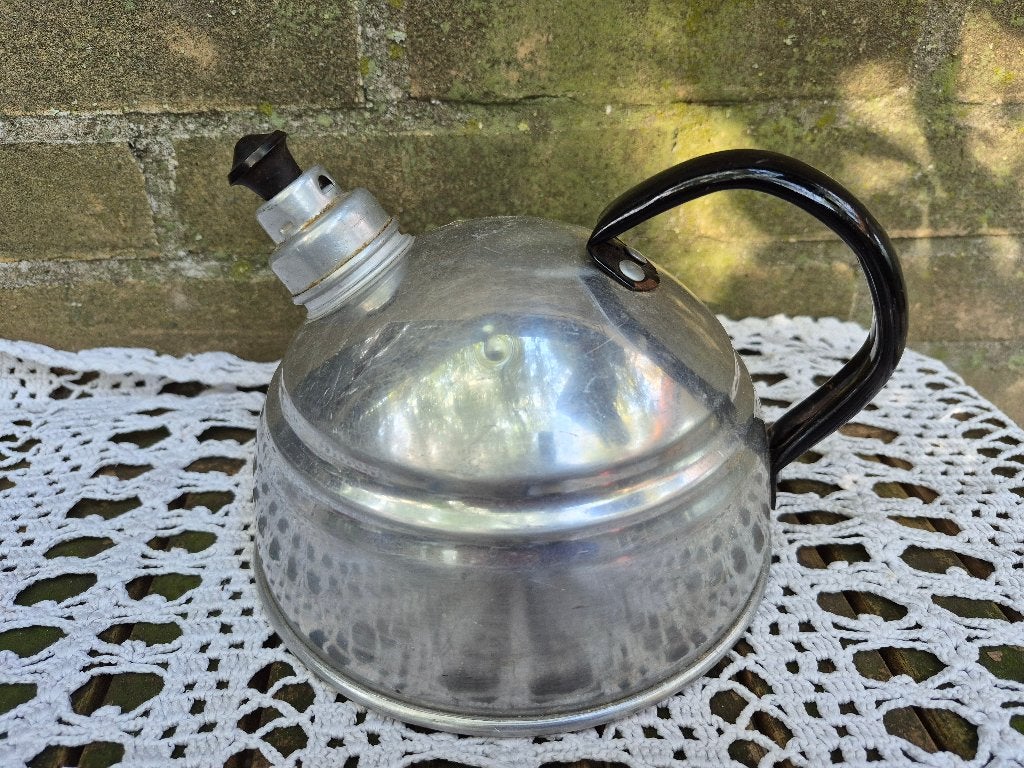 Vintage aluminium fluitketel - Gebruikt, Theepot/fluitketel, Gebruikt, Zilver, Ophalen of Verzenden