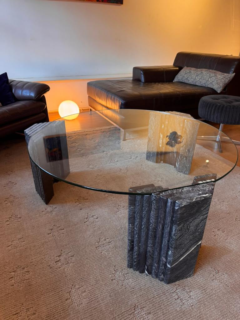Salontafel - cipollino ondulata marmer met glazen blad, Ophalen, Rond, 50 tot 100 cm, Japandi scandi marmer travertin glas artdeco