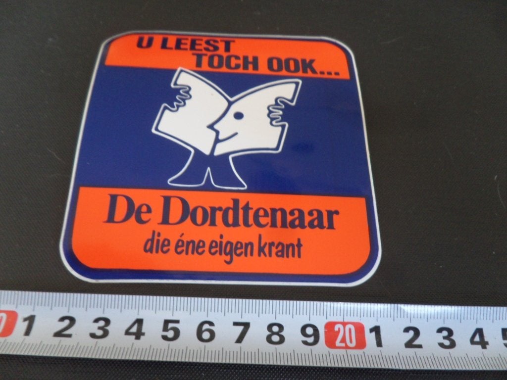 sticker u leest toch ook de dordtenaar die éne eigen krant, Verzamelen, Ophalen of Verzenden, Zo goed als nieuw