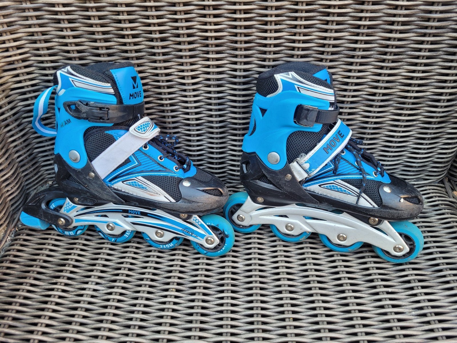Verstelbare blauwe skeelers Move Adam maat 34-37, Overige merken, Kinderen, Ophalen of Verzenden, Inline skates 4 wielen