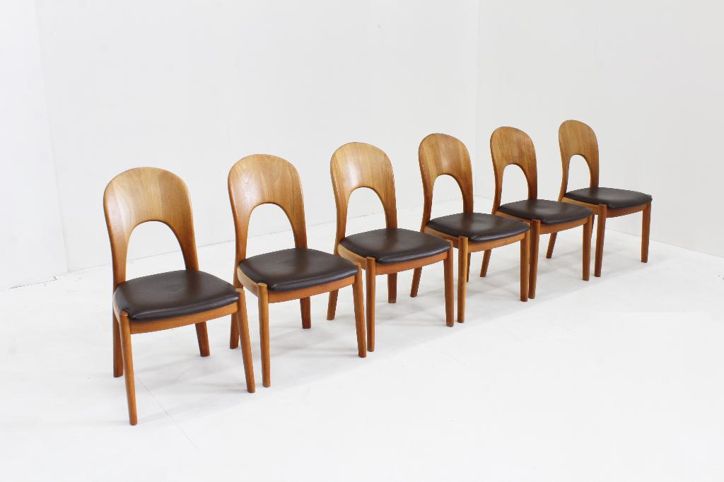 Vintage Deense eetkamer stoelen Niels Koefoed massief teak, Vintage, Scandinavisch, Bruin, Ophalen of Verzenden, Zo goed als nieuw