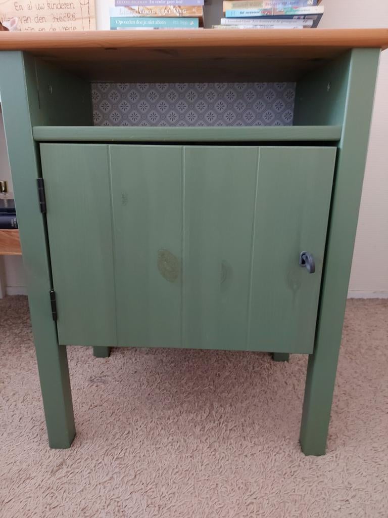 Mooie oud groene nachtkastjes Hemnes Ikea, Ophalen, Zo goed als nieuw, Hout, 45 tot 65 cm