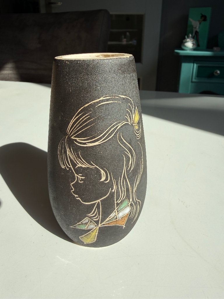 Vintage vaas (50/60 jaren) Sgraffito meisje, Ophalen of Verzenden