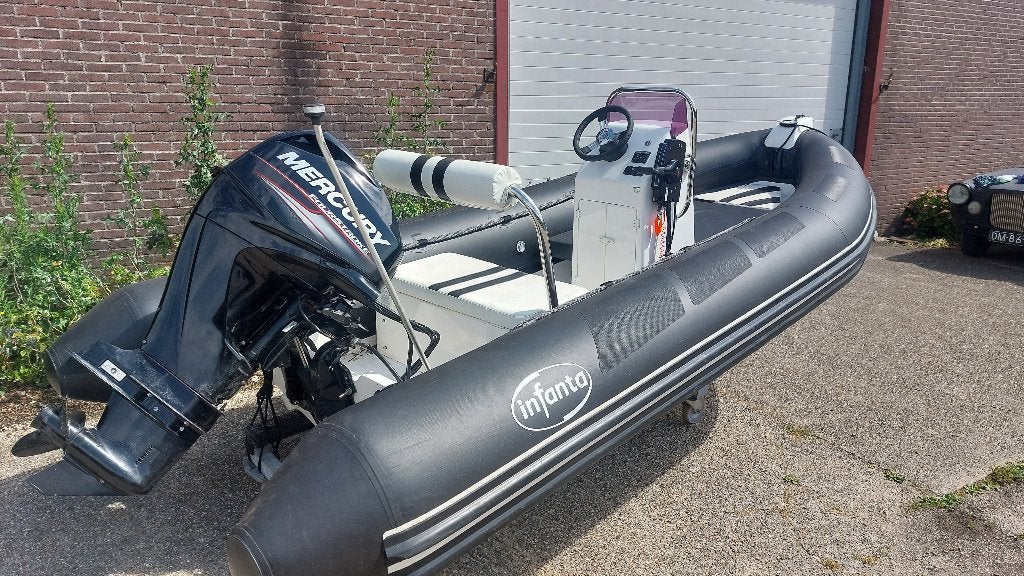 Infanta 4.4 RIB met Mercury 40 pk Viertakt 2023, Watersport en Boten, Rubberboten, 4 m, INFANTA, Zo goed als nieuw, 2 m