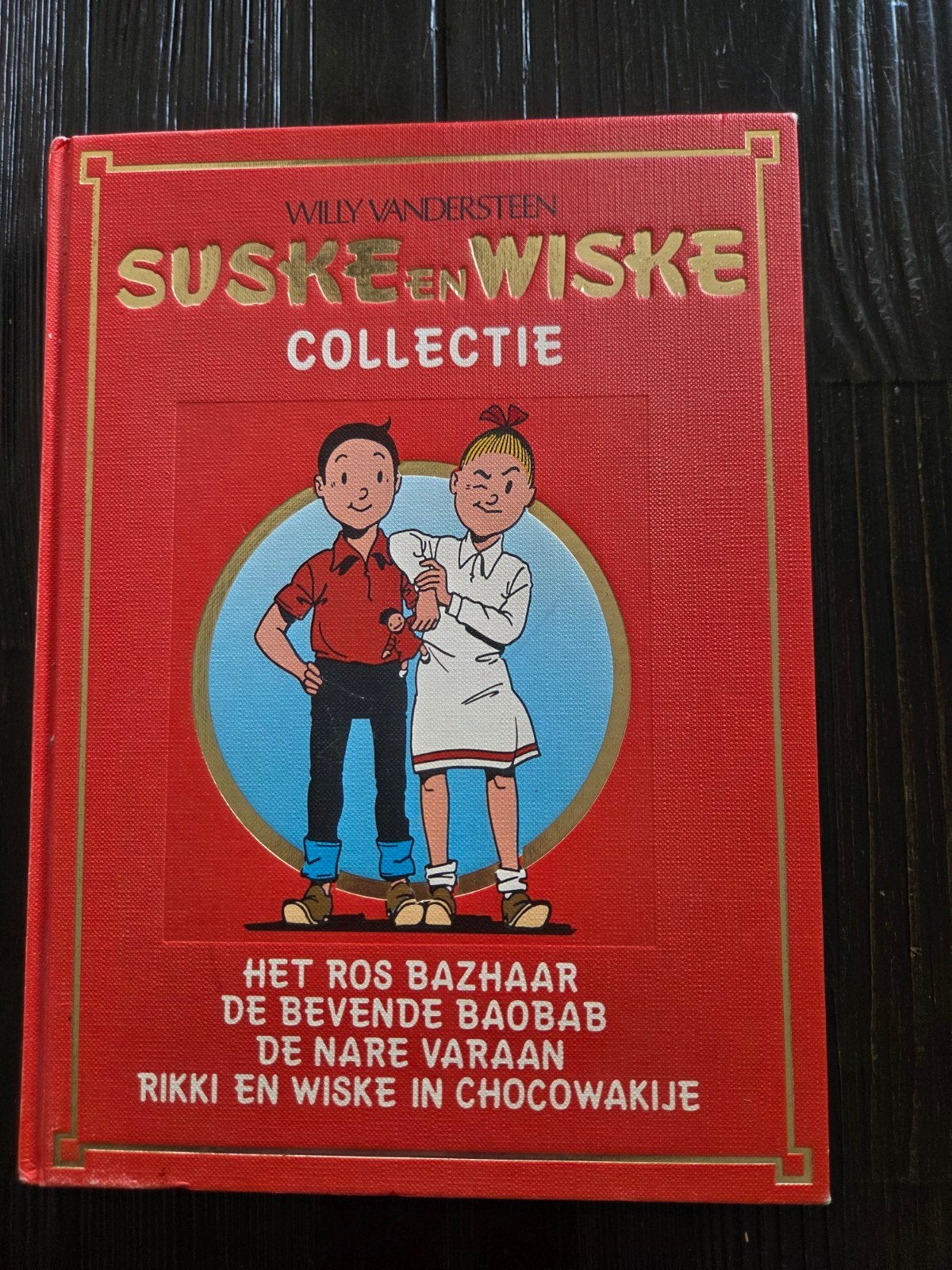 Suske & Wiske bundel met 4 verhalen ( thema gebouwen), Boeken, Stripboeken, Meerdere stripboeken, Ophalen of Verzenden, Gelezen