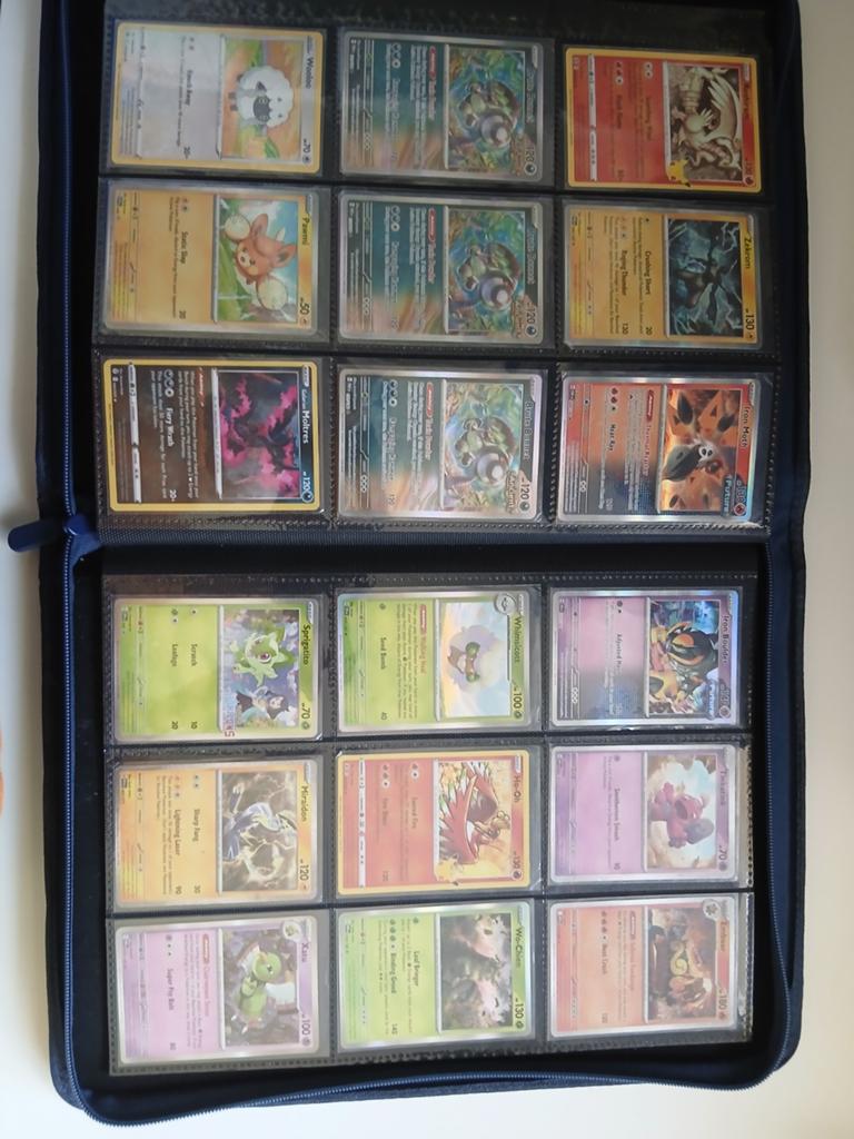 Grote collectie Pokémon kaarten, Ophalen of Verzenden, Gebruikt, Meerdere kaarten, Foil