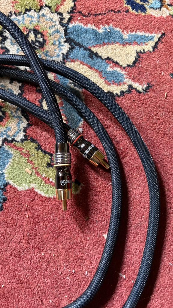 Set HiFi audio kabels 100 en 50 cm vergulde connectoren., Ophalen of Verzenden, Zo goed als nieuw, Minder dan 2 meter, Interlink-kabel