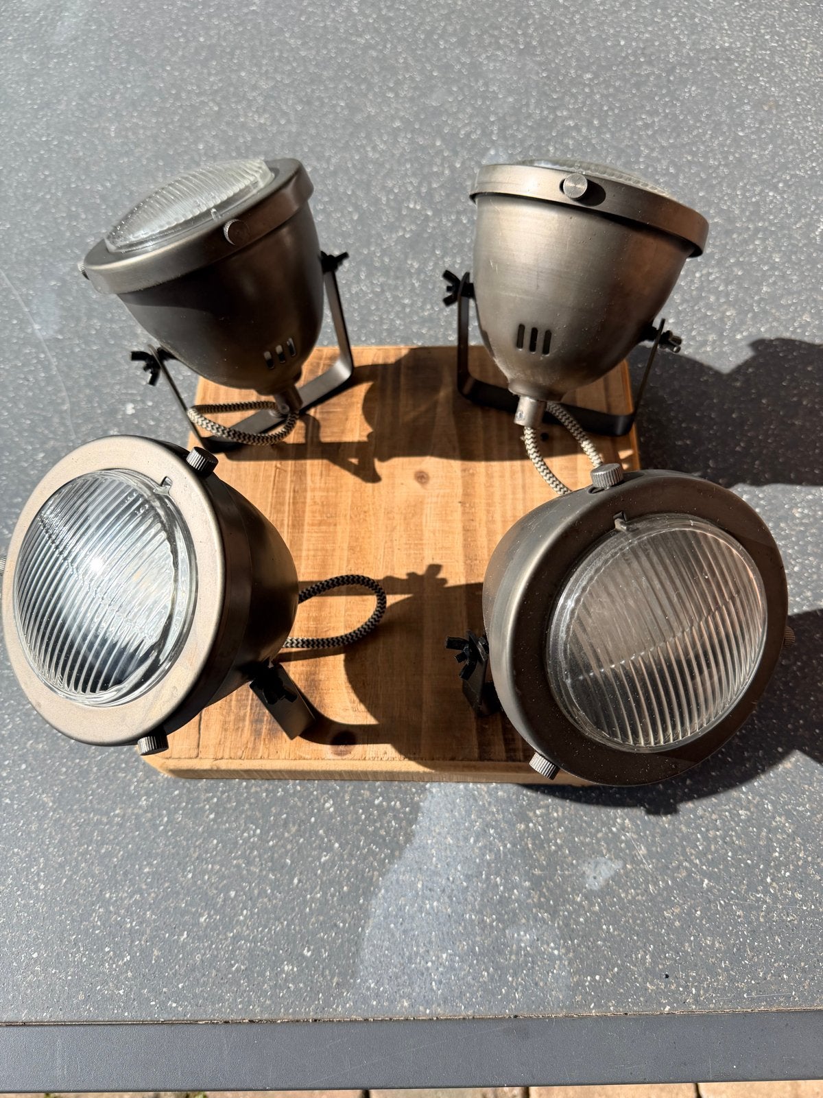 Industriële plafondlamp op houten plank - 37x37 cm, Metaal, Overige merken, Gebruikt, Zwart