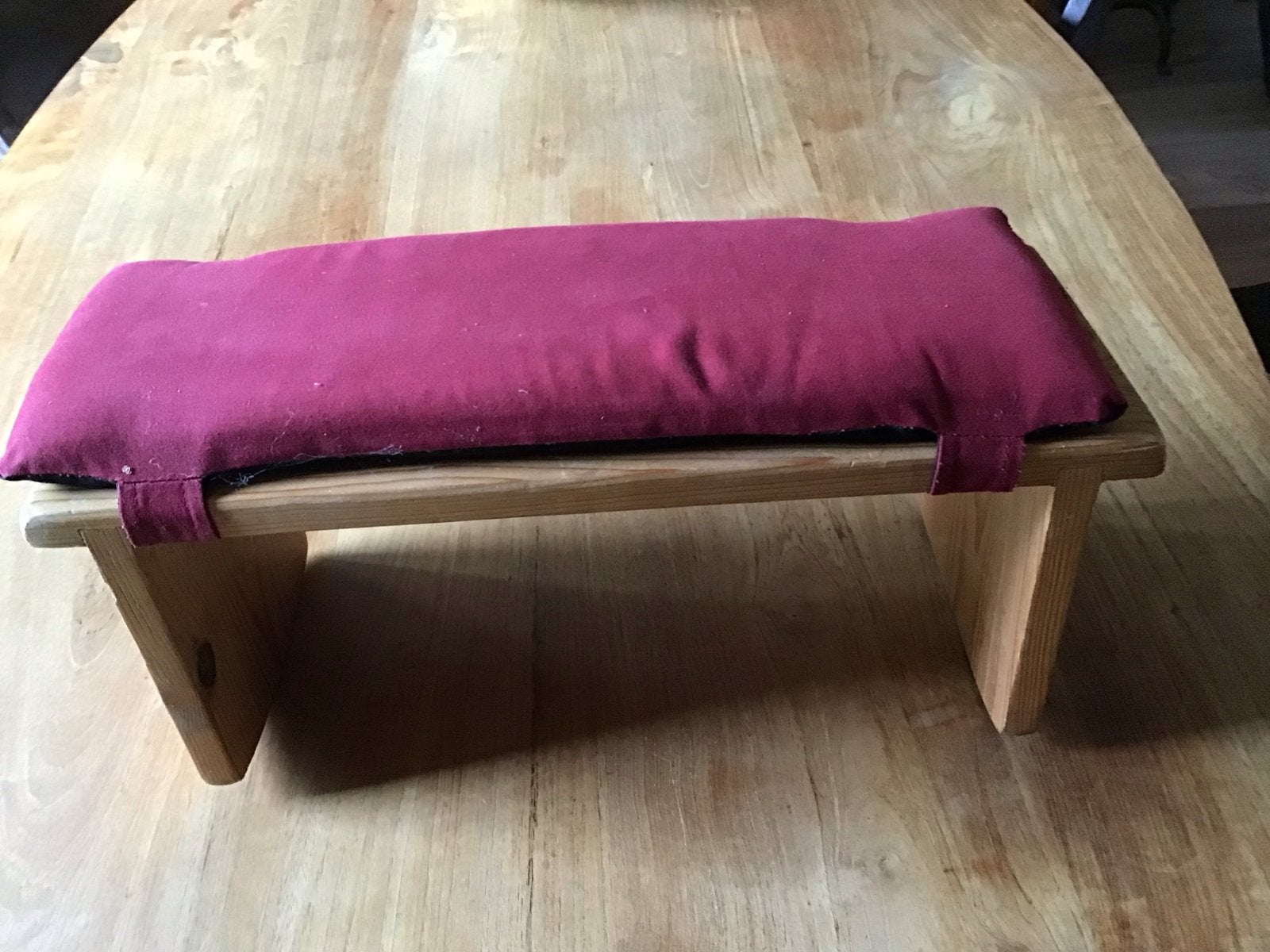 Meditatiekrukje met kussen - perfecte staat, Ophalen of Verzenden, Zo goed als nieuw, Hout