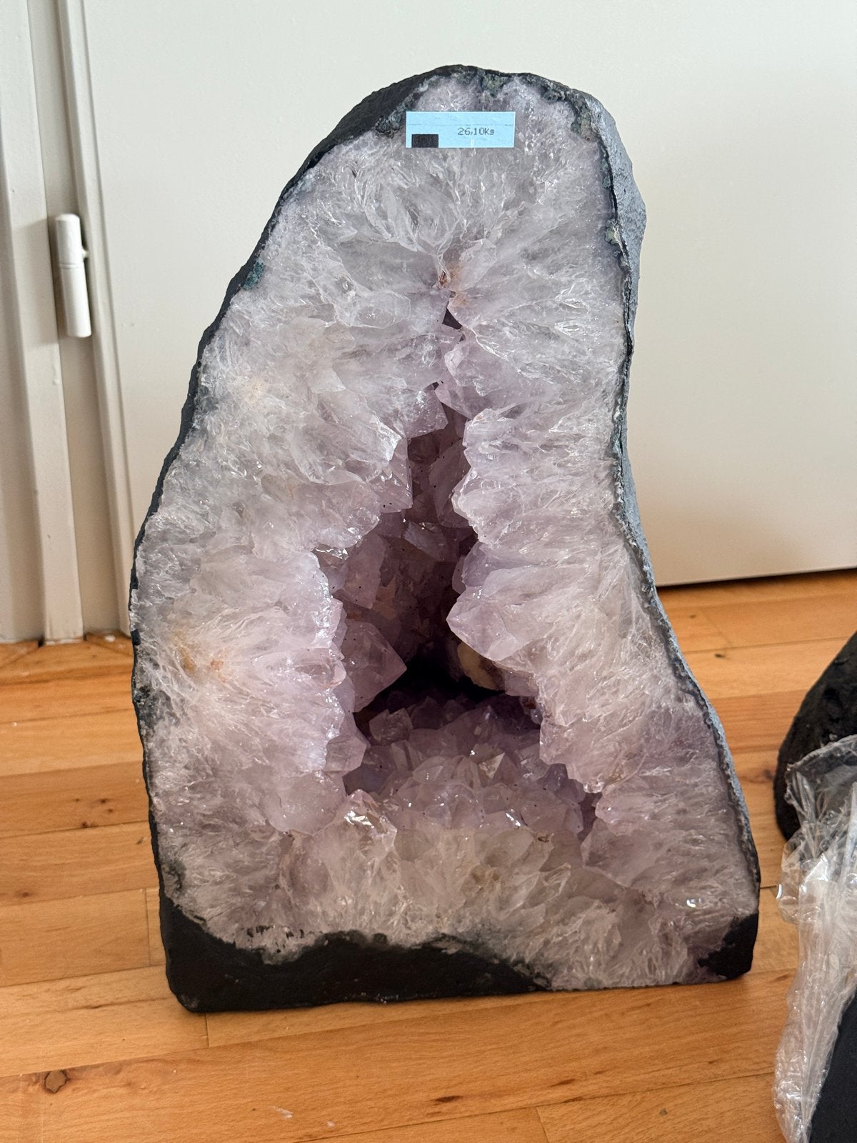 Grote Amethist Geode, Verzamelen, Mineralen en Fossielen, Ophalen of Verzenden, Mineraal