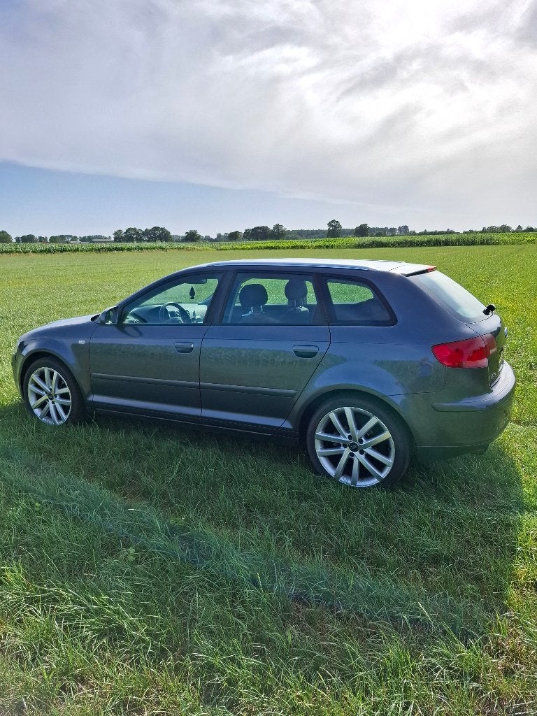 Audi A3 2.0 Sportback 110KW AUT 2005 Grijs, Stof, Airbags, 4 cilinders, 1984 cc