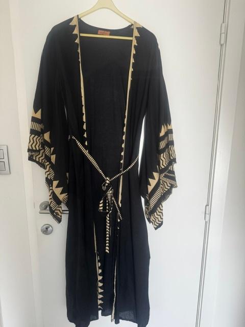 Heel speciale kimono zwart met beige Onesize, Ophalen of Verzenden, Nieuw