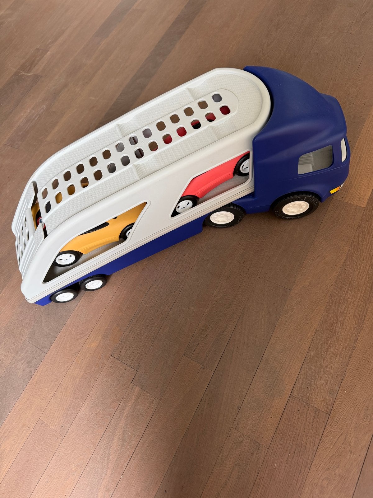 Little Tikes Vrachtwagen met auto's, Kinderen en Baby's, Ophalen, Zo goed als nieuw