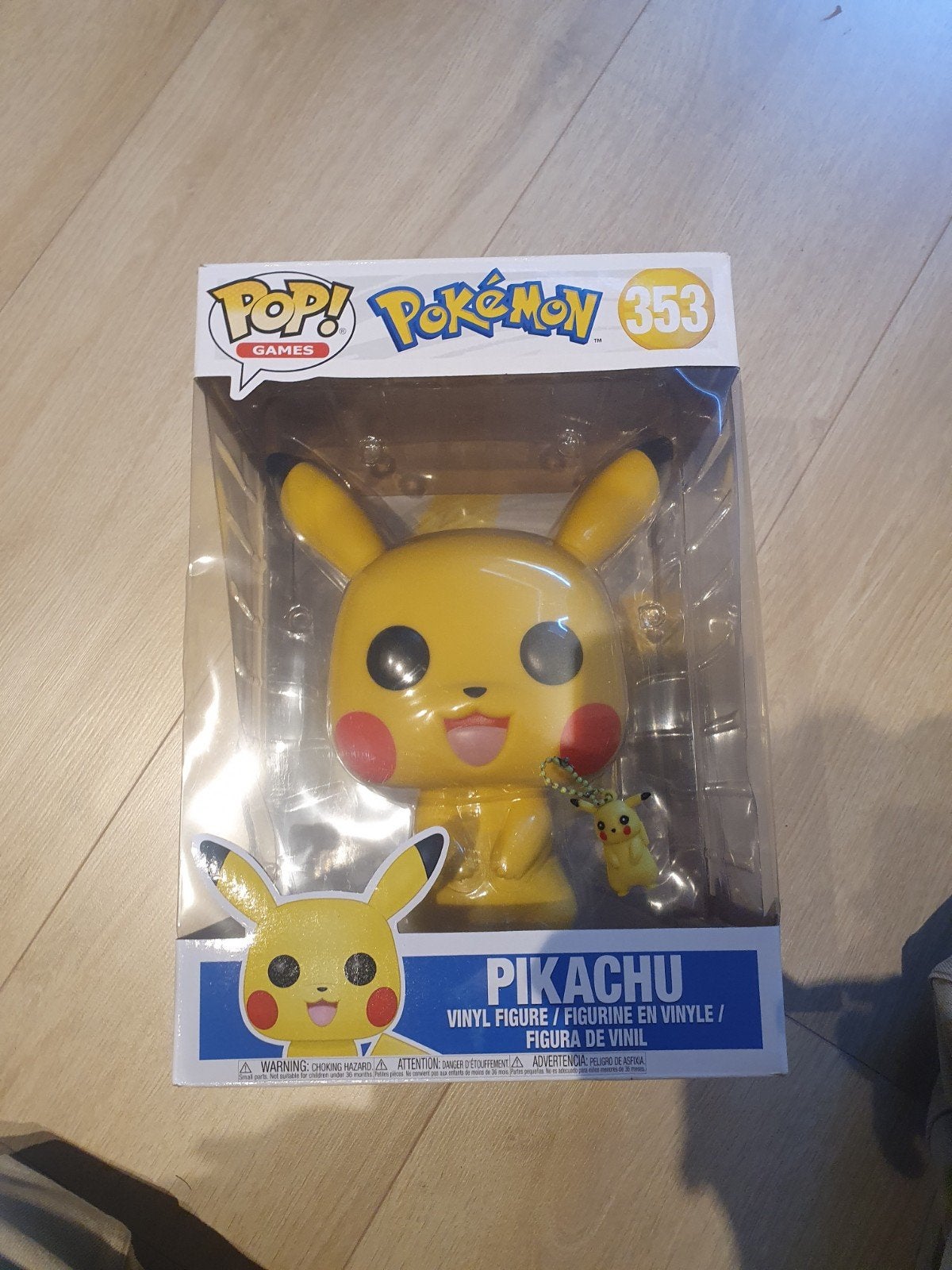 Funko Pop! Pokémon Pikachu #353 met sleutelhanger, Ophalen of Verzenden, Nieuw