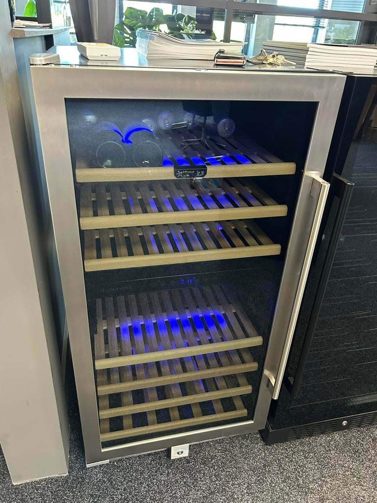 Dunavox Grande 94 – wijnkoelkast – 2 zones, Ophalen, Zonder vriesvak, 200 liter of meer, 160 cm of meer