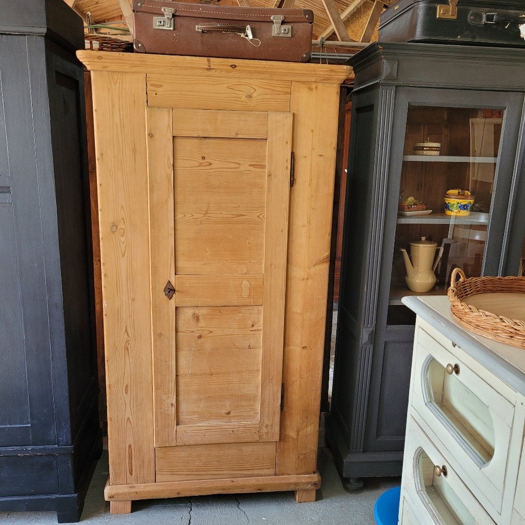 Brocante oude smalle ondiepe eendeurskast servieskast, Ophalen