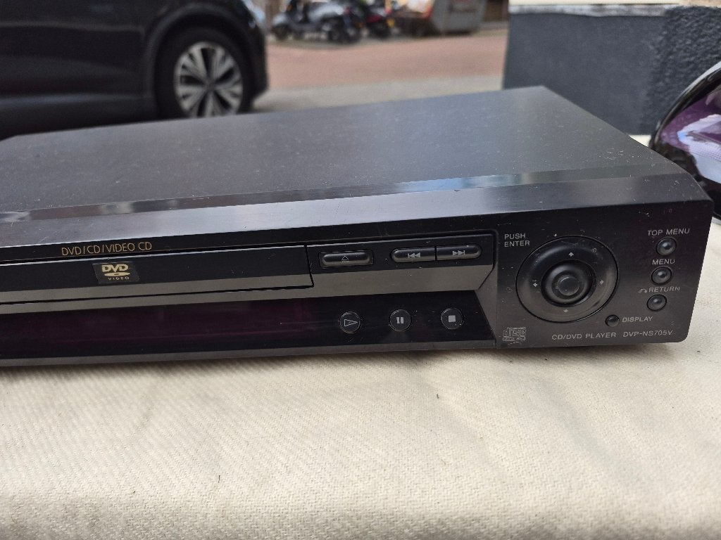 Foto 4 van Sony DVP-NS705V dvd-speler, zwart.