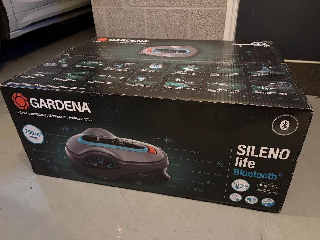 Nieuw in doos robotmaaier gardena life silenso 750, Tuin en Terras, Robotmaaiers, Ophalen of Verzenden, Nieuw, Minder dan 20 cm