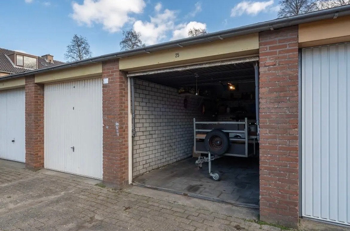Garagebox te huur Barendrecht wijk Paddewei, Rotterdam