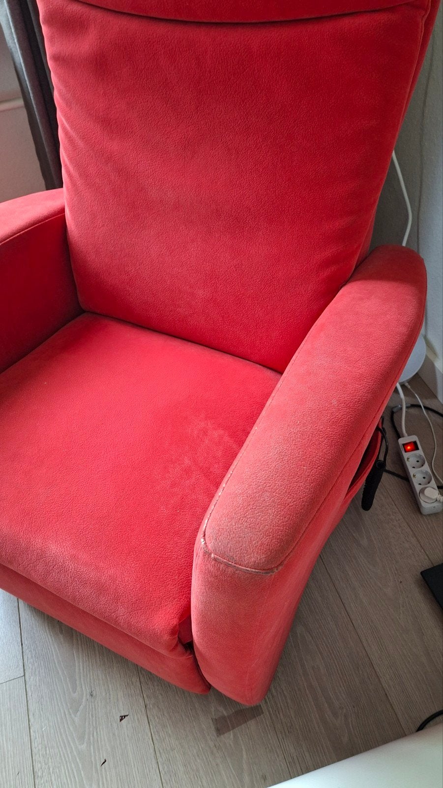 Sta op stoel rood Fitform, Huis en Inrichting, Banken | Sofa's en Chaises Longues, Ophalen, Gebruikt, Eenpersoons, Minder dan 150 cm